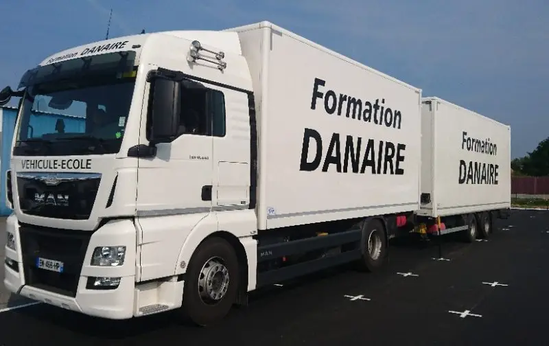 Train routier MAN utilisé pour la formation au permis CE
